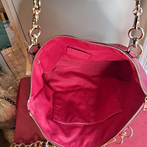 Coach Ava Pink Leather with Gold Chains Shoulder Bag Great Condition Like NEW 🥰 - Picture 8 of 9